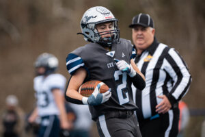 Clay-Battelle’s Caleb Hall surpasses 1,000 yards rushing for 2025